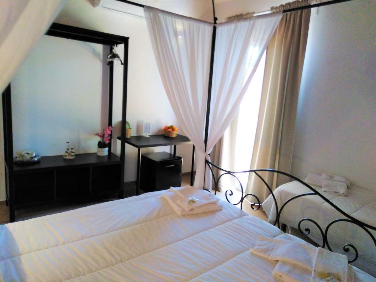 Hotel Residence Noto Marina Экстерьер фото